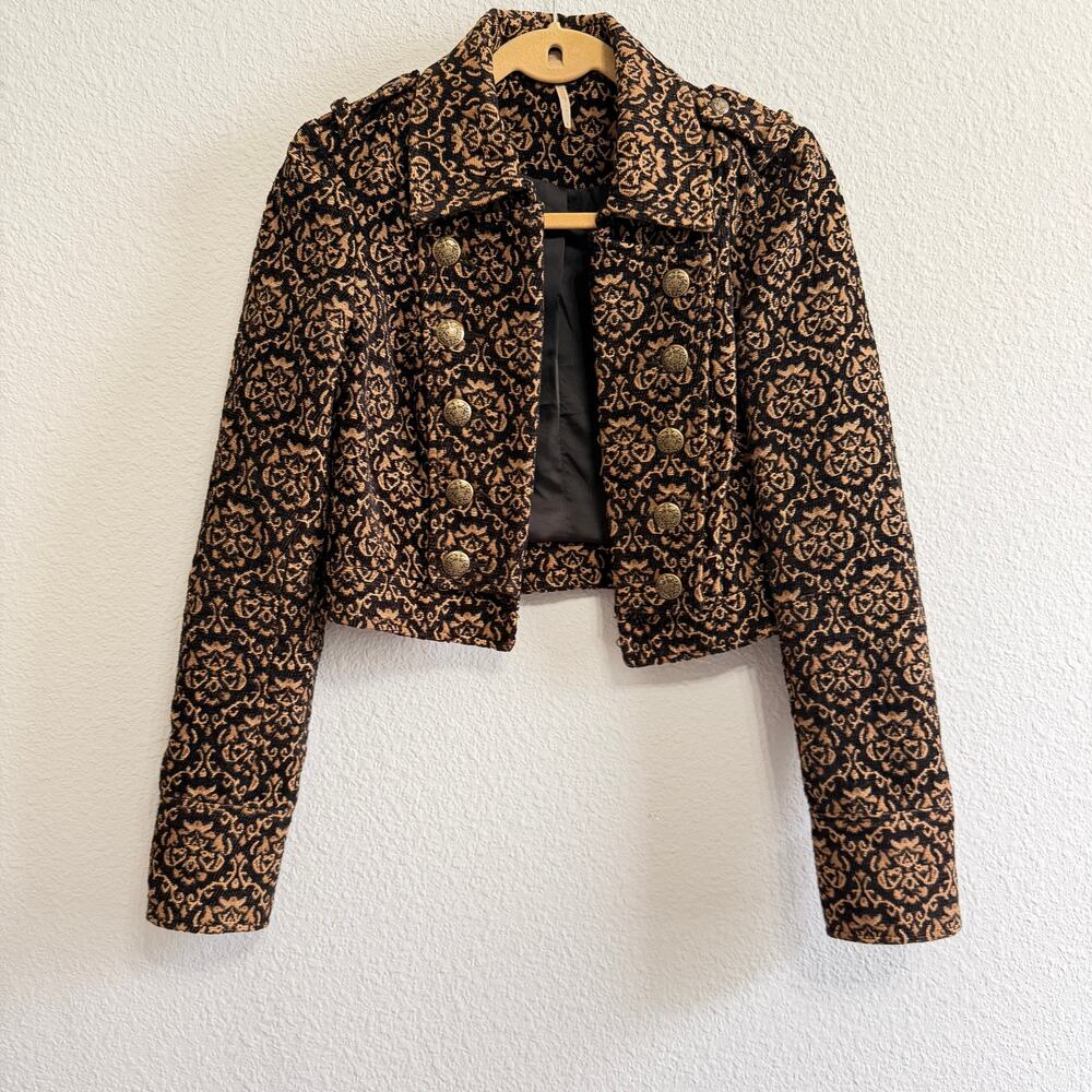 Free People Military Brocade Cropped Jacket Black Gold Jacquard Size 4 Baroque - Picture 12 of 12
